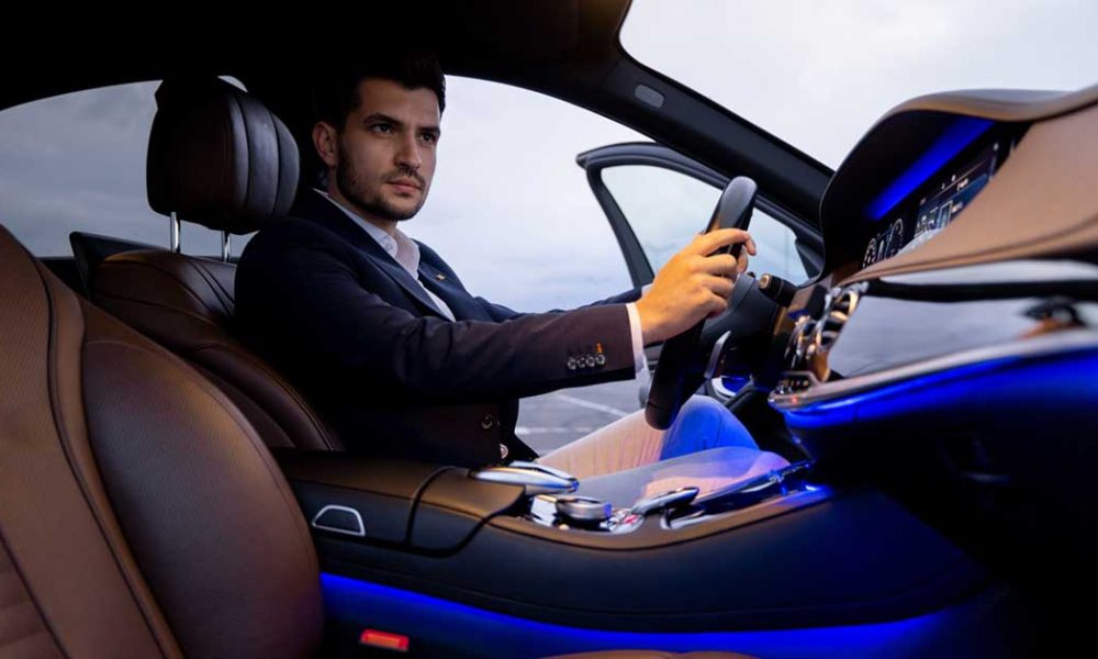 A-First-Timers-Guide-to-Luxury-Car-Rental-in-Dubai