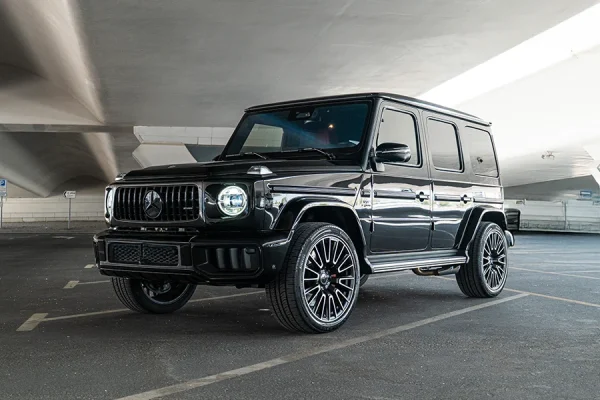Rent Mercedes g63 Dubai